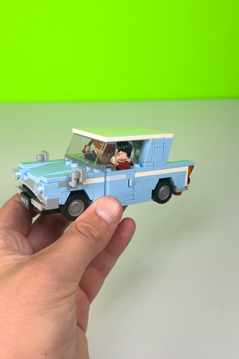 Harry and Ron inside the LEGO Ford Anglia